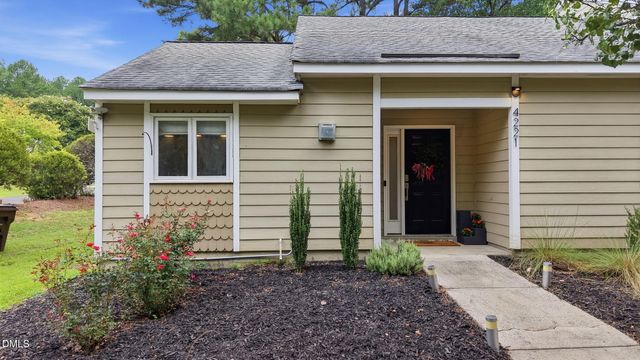 4221 Pin Oak Drive, Durham, NC 27707