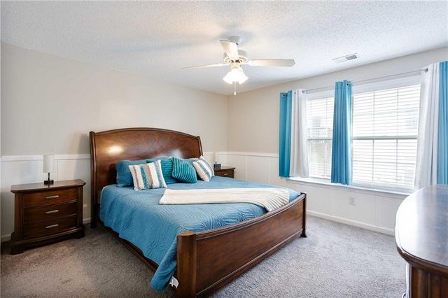 417 Red Coat Lane, Woodstock, GA 30188