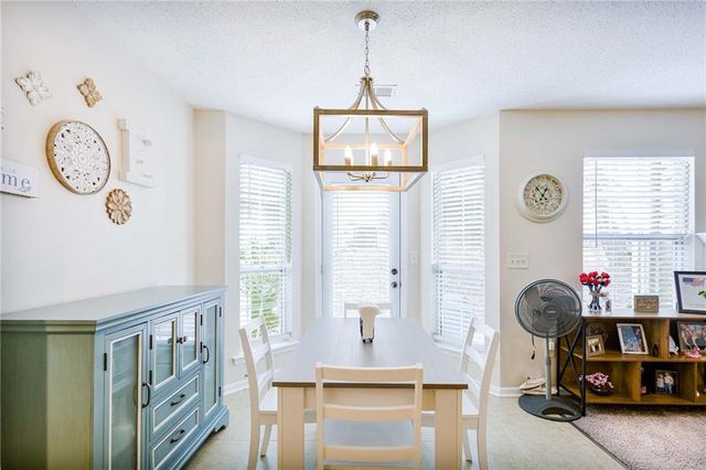 417 Red Coat Lane, Woodstock, GA 30188