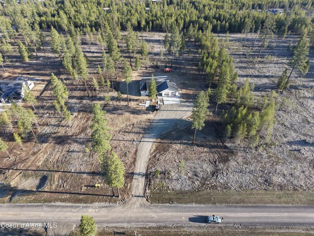 93 Cannon Lane, Blanchard, ID 83804