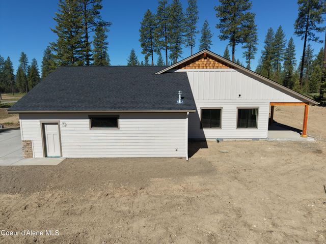 93 Cannon Lane, Blanchard, ID 83804