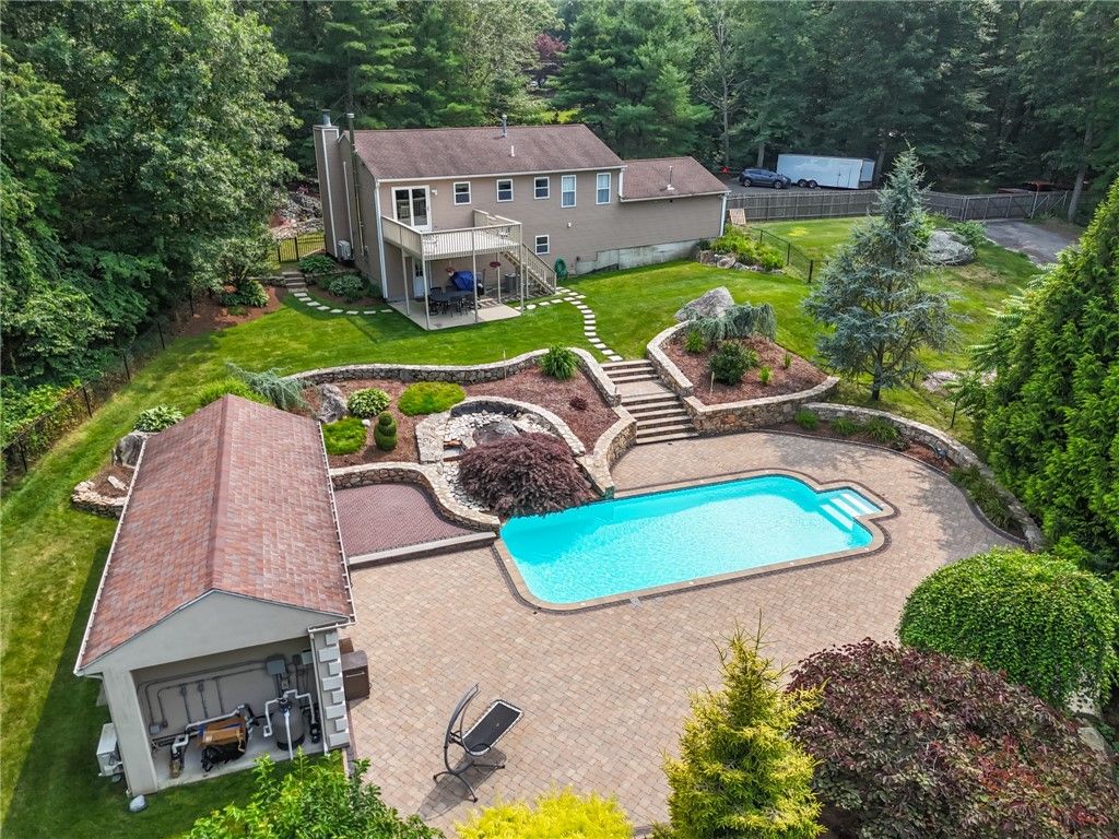 175 Hope Furnace Road, Scituate, RI 02831
