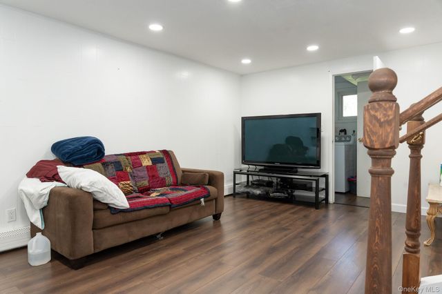 773 Wenwood Drive, East Meadow, NY 11554