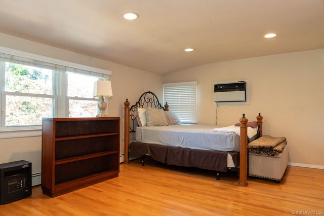 773 Wenwood Drive, East Meadow, NY 11554