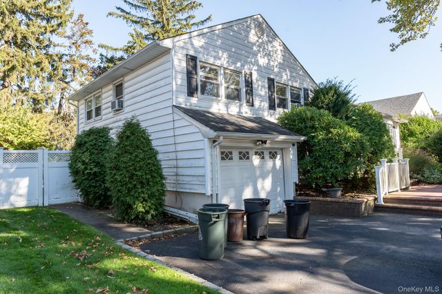 773 Wenwood Drive, East Meadow, NY 11554