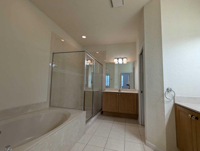 221 Greenwich Circle 208, Jupiter, FL 33458