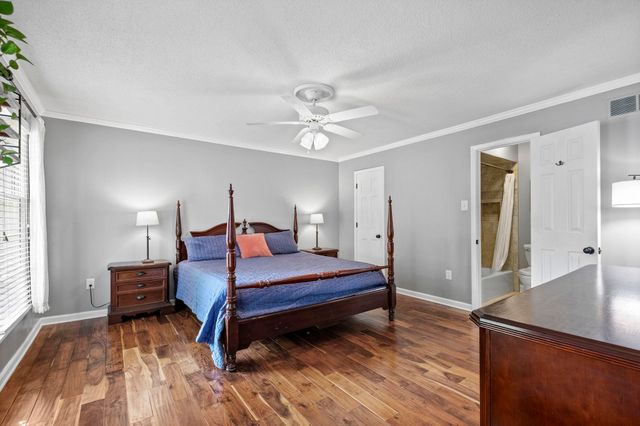 6972 BENT CREEK DR, Germantown, TN 38138