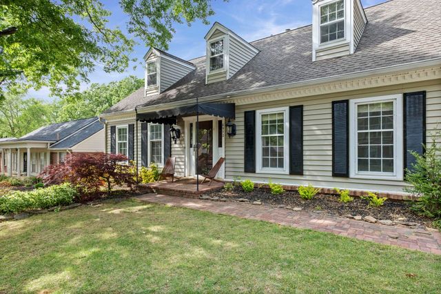 6972 BENT CREEK DR, Germantown, TN 38138