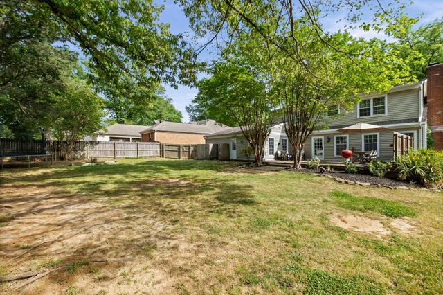 6972 BENT CREEK DR, Germantown, TN 38138