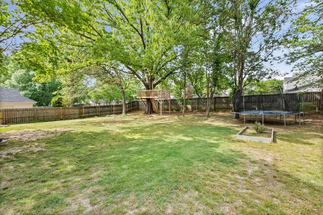 6972 BENT CREEK DR, Germantown, TN 38138