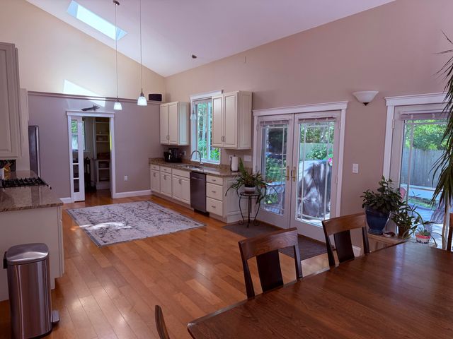 536 Skunknet Road, Centerville, MA 02632