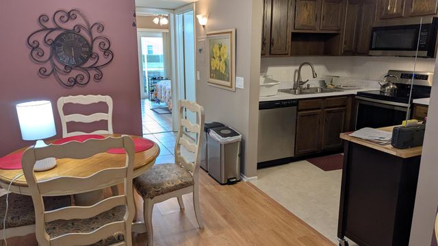 21 Vista Gardens Trail 104, Vero Beach, FL 32962