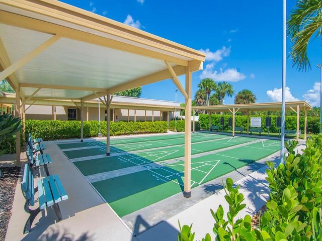 21 Vista Gardens Trail 104, Vero Beach, FL 32962