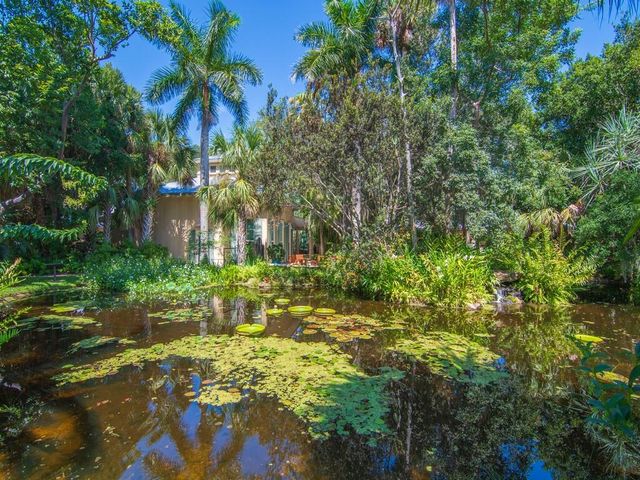 21 Vista Gardens Trail 104, Vero Beach, FL 32962