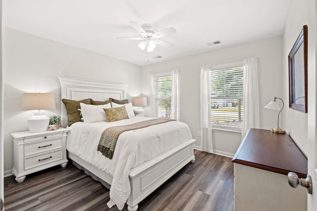 3708 Park Pointe Ave., Little River, SC 29566