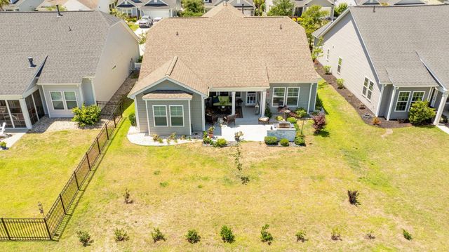 3708 Park Pointe Ave., Little River, SC 29566