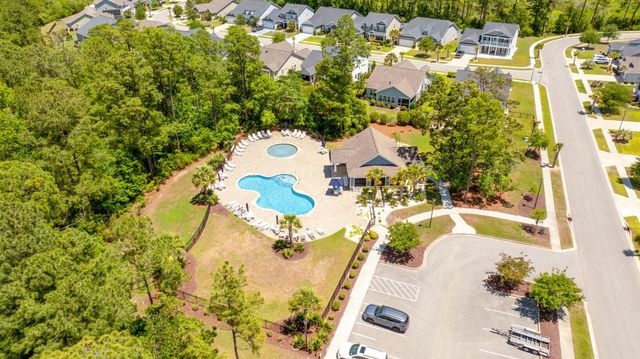 3708 Park Pointe Ave., Little River, SC 29566