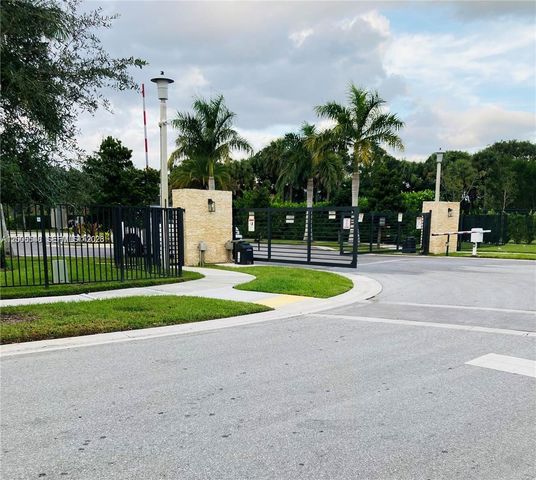 640 Pioneer Way 640, Royal Palm Beach, FL 33411