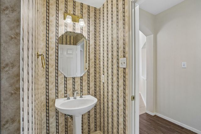 15415 Truslow Point Lane, Sugar Land, TX 77478