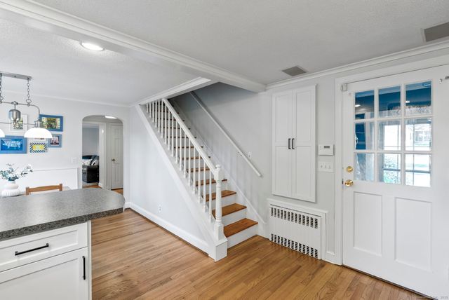 124 Ridgewood Road, Glastonbury, CT 06033