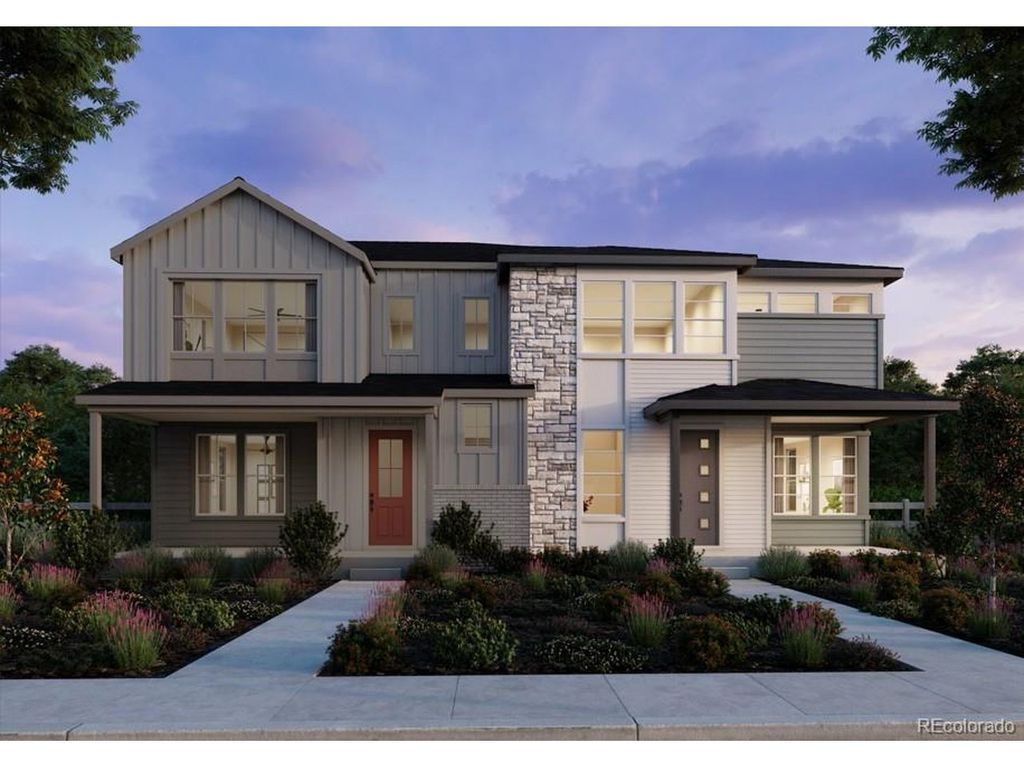 8739 Whiteclover St, Littleton, CO 80125