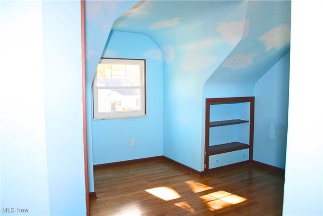 26600 Osborn Road, Bay Village, OH 44140