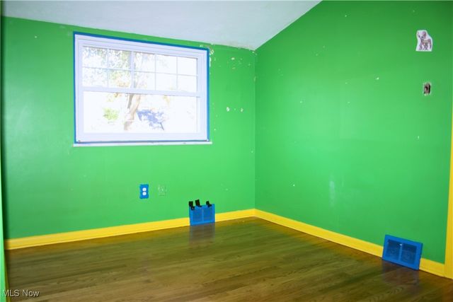 26600 Osborn Road, Bay Village, OH 44140