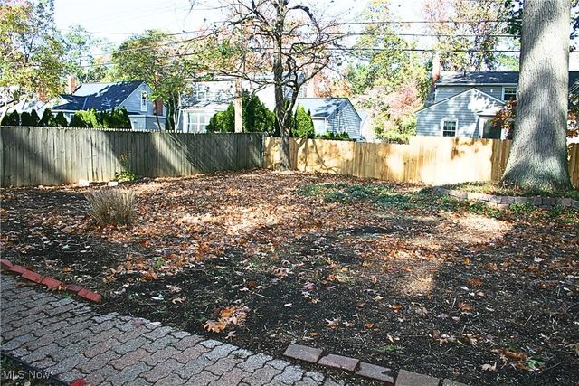 26600 Osborn Road, Bay Village, OH 44140