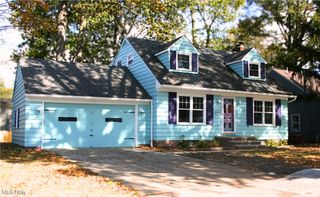 26600 Osborn Road, Bay Village, OH 44140