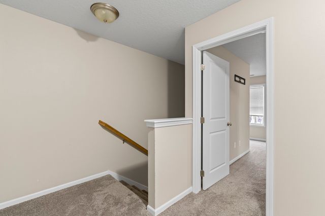 226 SE Booth Avenue, Waukee, IA 50263