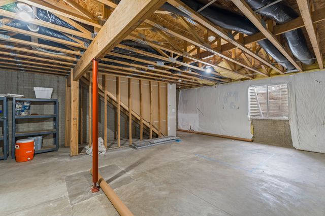 226 SE Booth Avenue, Waukee, IA 50263