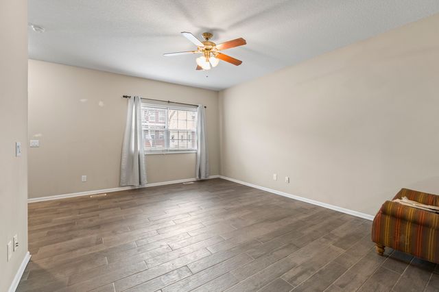 226 SE Booth Avenue, Waukee, IA 50263