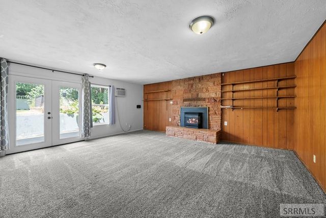 1896 Jeppson Avenue, Idaho Falls, ID 83404