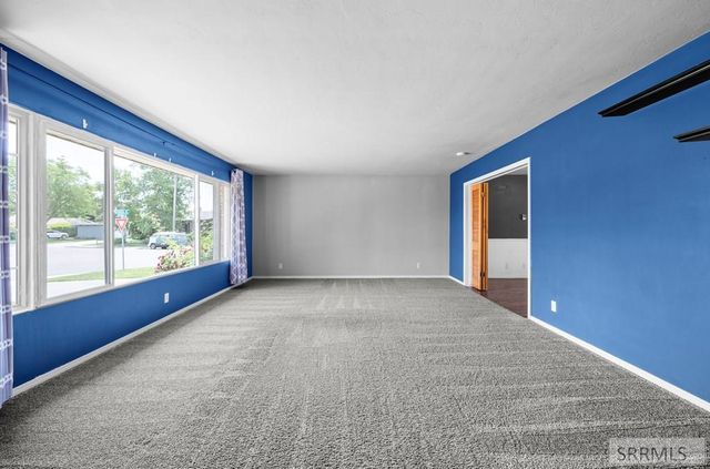 1896 Jeppson Avenue, Idaho Falls, ID 83404