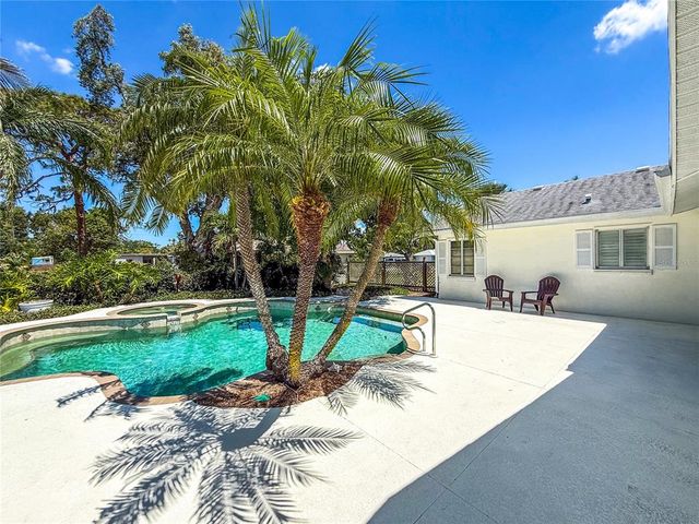 214 49TH STREET W, Bradenton, FL 34209