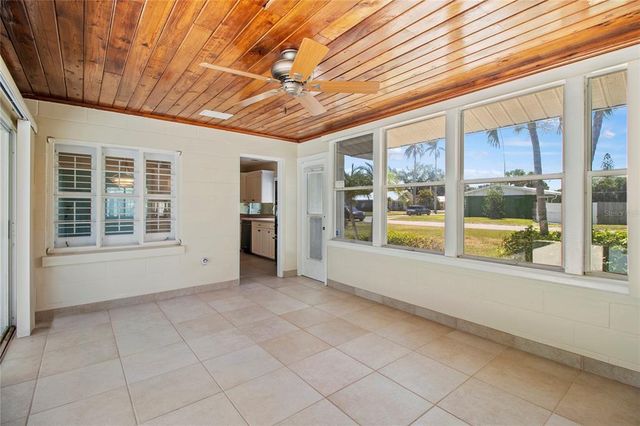 214 49TH STREET W, Bradenton, FL 34209
