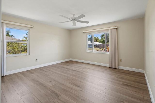 214 49TH STREET W, Bradenton, FL 34209