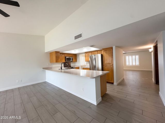 4222 E WINNETKA Drive, Phoenix, AZ 85044