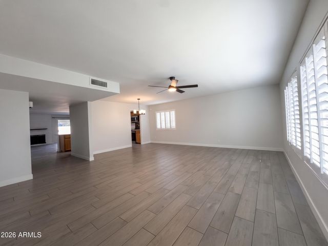 4222 E WINNETKA Drive, Phoenix, AZ 85044