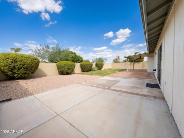 4222 E WINNETKA Drive, Phoenix, AZ 85044