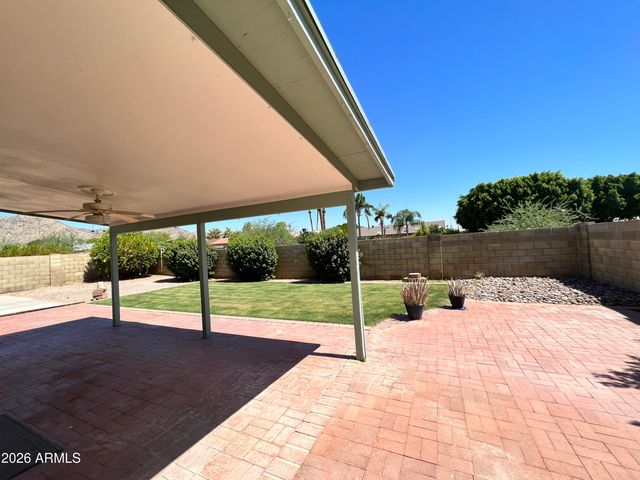 4222 E WINNETKA Drive, Phoenix, AZ 85044