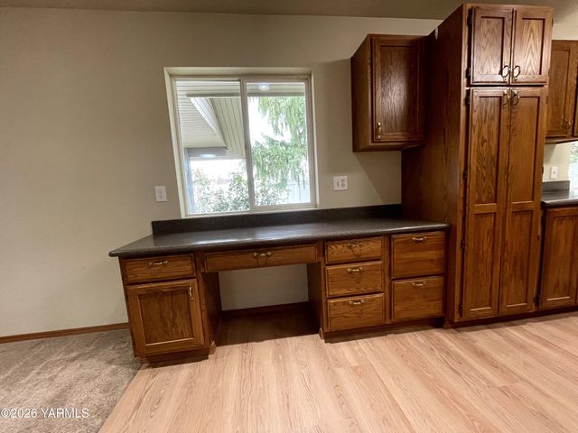 511 Reed St, Zillah, WA 98953