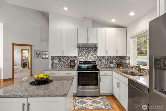 8498 Illahee Road NE, Bremerton, WA 98311