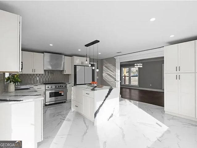 7530 Spalding Lane, Atlanta, GA 30350