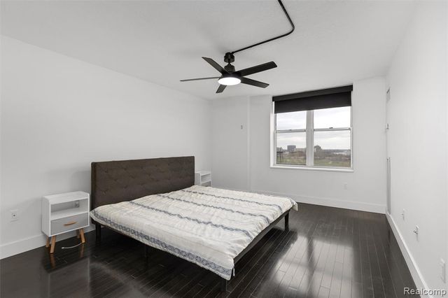 250 E Harbortown Drive 1209, Detroit, MI 48207