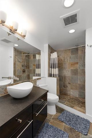 250 E Harbortown Drive 1209, Detroit, MI 48207