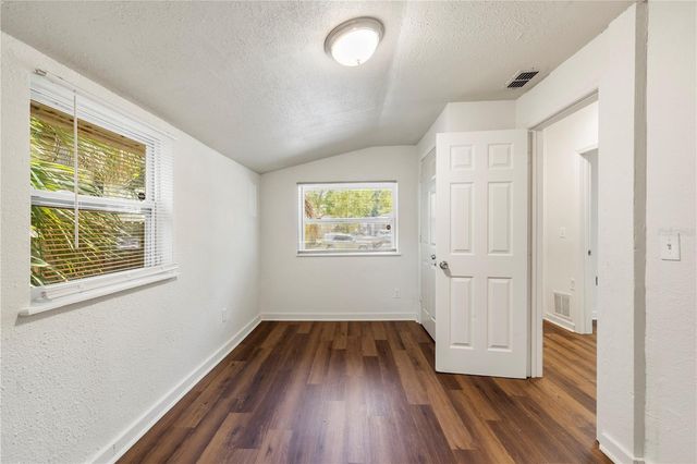 665 26TH AVENUE S, St Petersburg, FL 33705