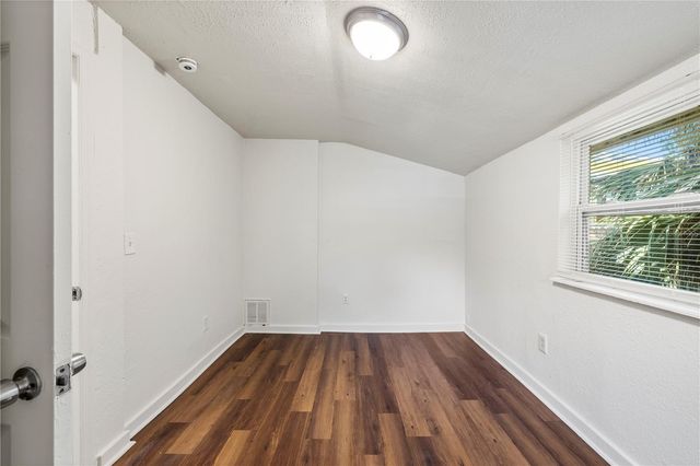 665 26TH AVENUE S, St Petersburg, FL 33705