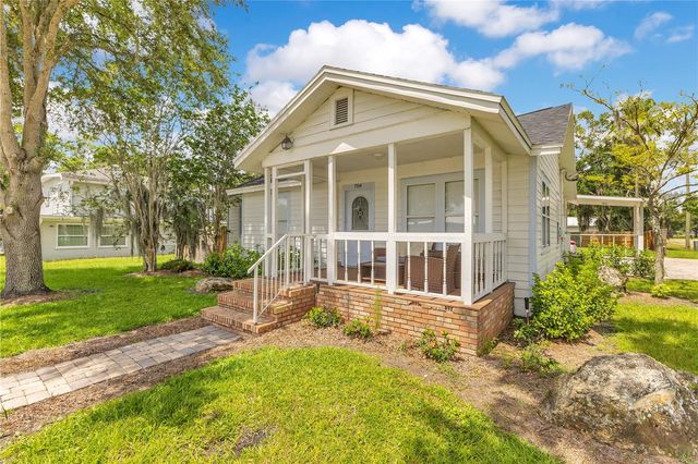 704 S CLYDE AVENUE, Kissimmee, FL 34741
