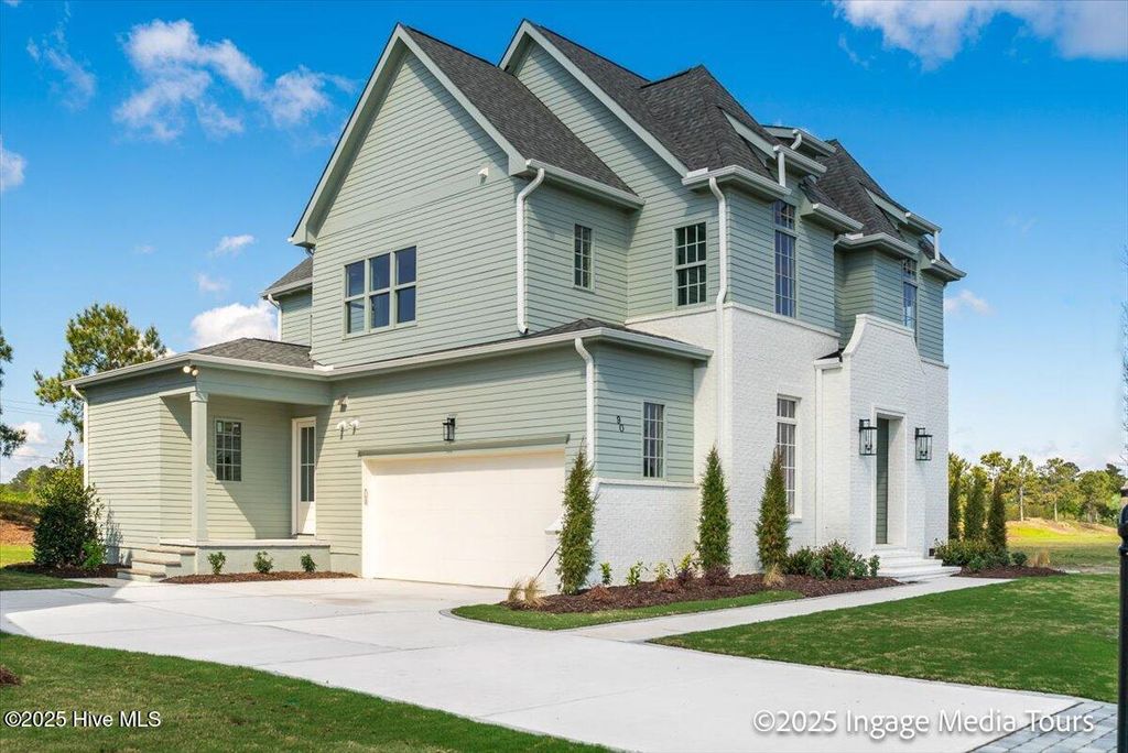 Image 3 of property listing at 90 Pinewood Cove, Snow Hill, NC 28580